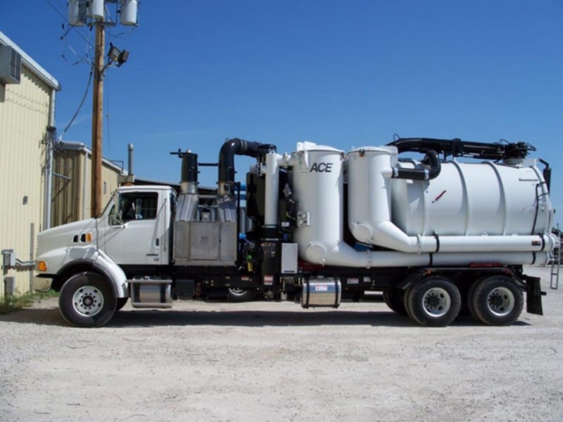 HEPA-Filtered-Vacuum-Truck