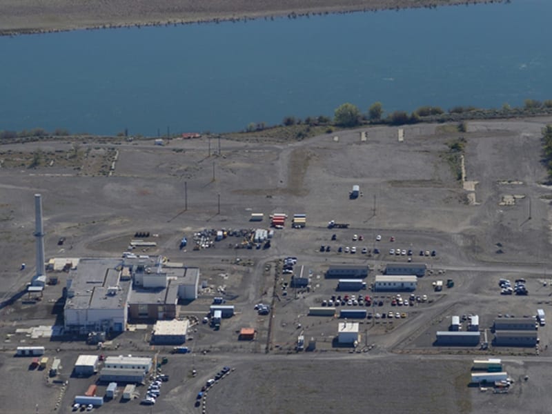 Aerial photograph of 324 Facility Near the Banks of the Columbia River